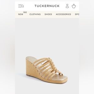 Tuckernuck Gold Laney Wedge Sandals, Size 7, NEVER WORN